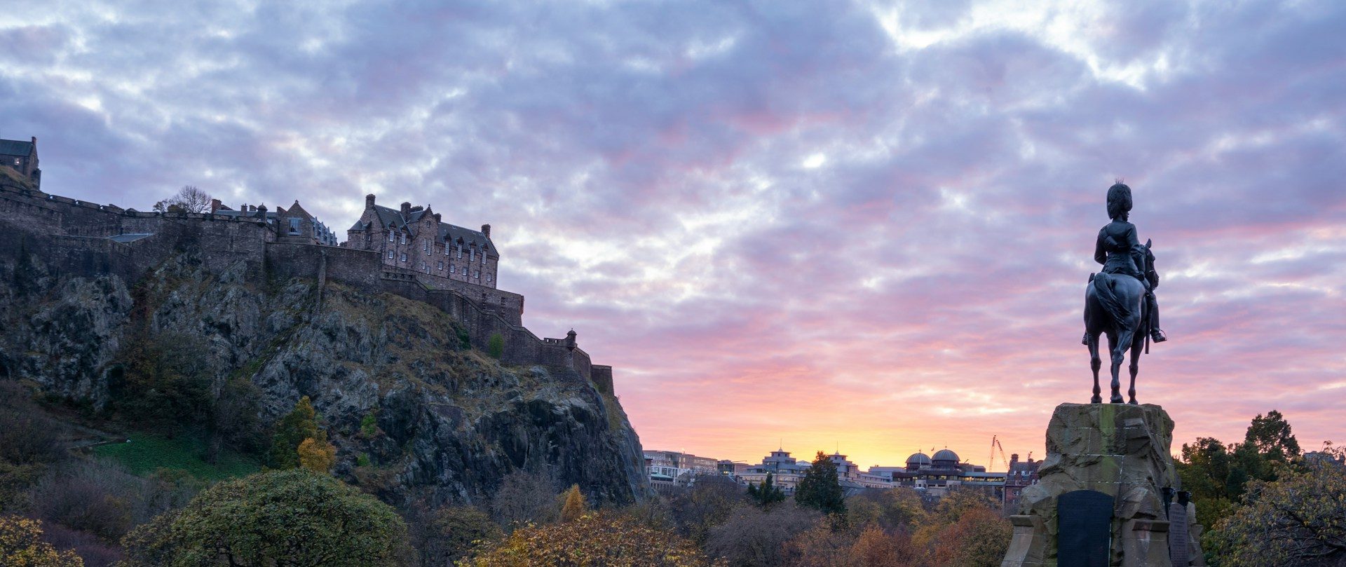 Endless Romance: The Ultimate Guide to Date Ideas in Edinburgh
