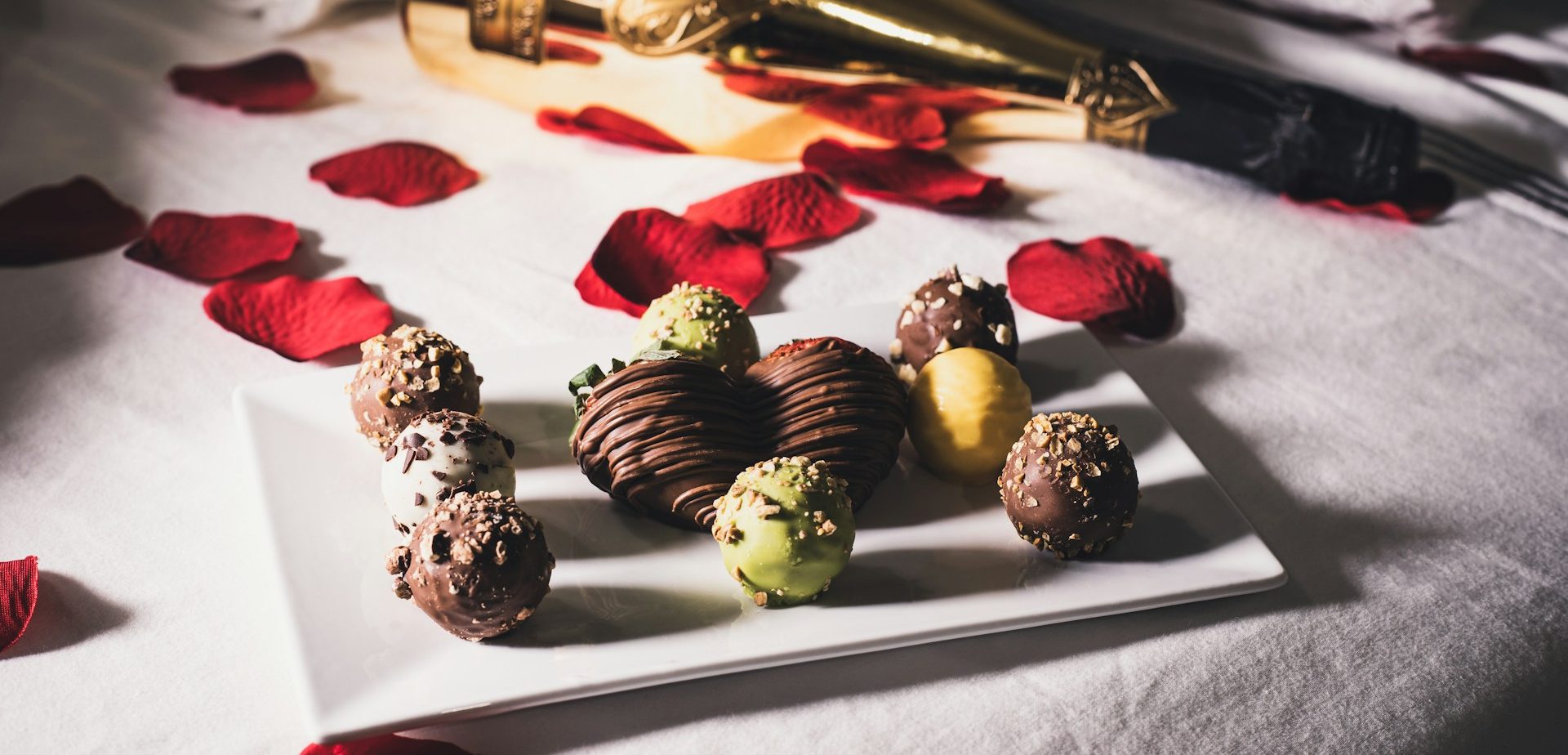 Indulge in Love: Playful and Romantic Date Ideas for World Chocolate Day